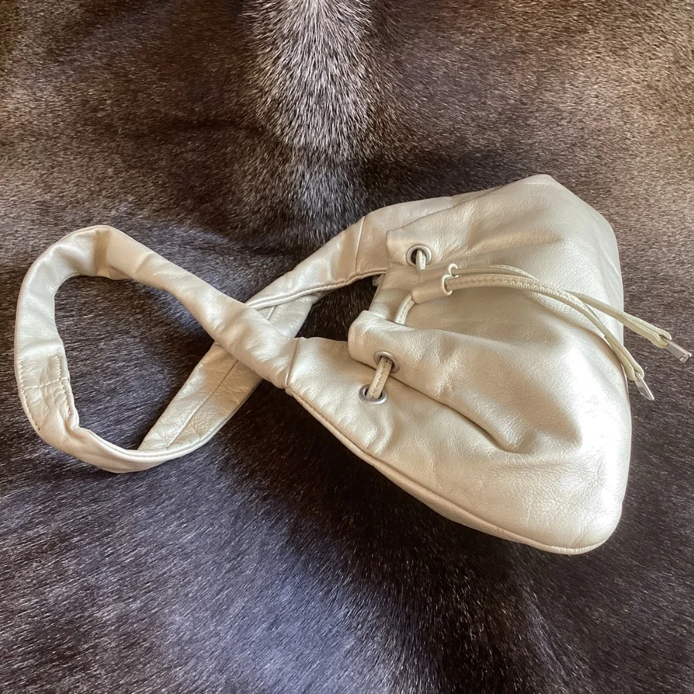 The Sak Gold Leather Slouch Drawstring Mini Shoulder Forearm Carry Handbag 🦋 - Picture 8 of 10